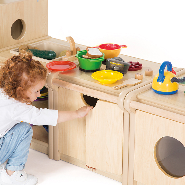 Role play kitchen best sale set