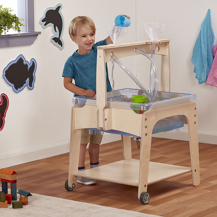 Wooden sand and water table store with lid